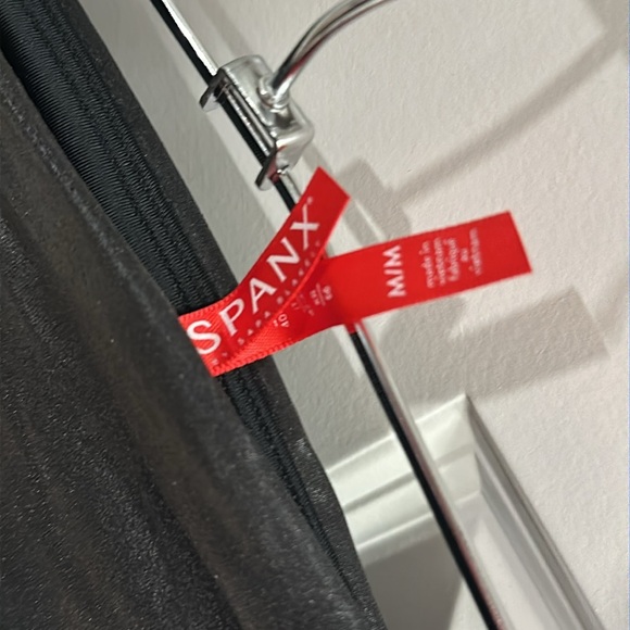 Spanx Faux Leather Legging white Stripe Medium - Picture 5 of 5